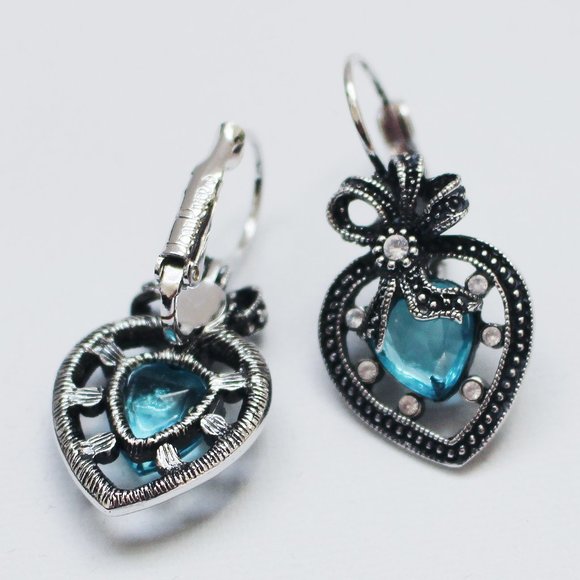 Joan Rivers Jeweled Russian Heart Earrings - Picture 1 of 2